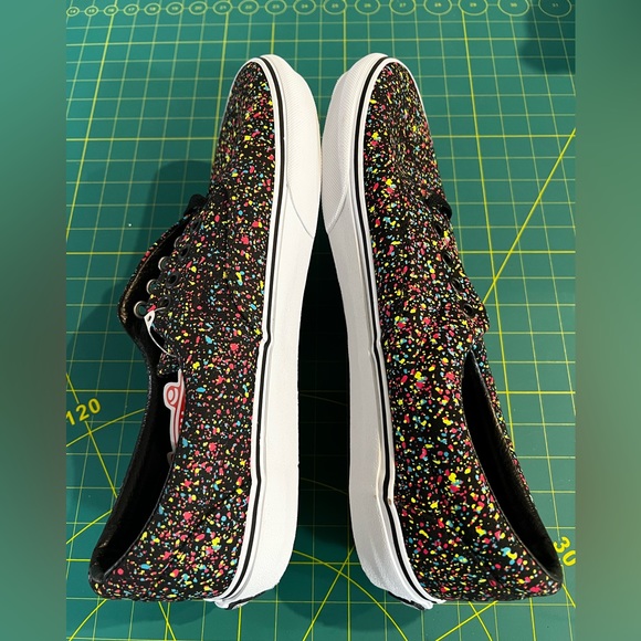 Authentic Vans - Splattered Colour - Size 11 US - Picture 2 of 3